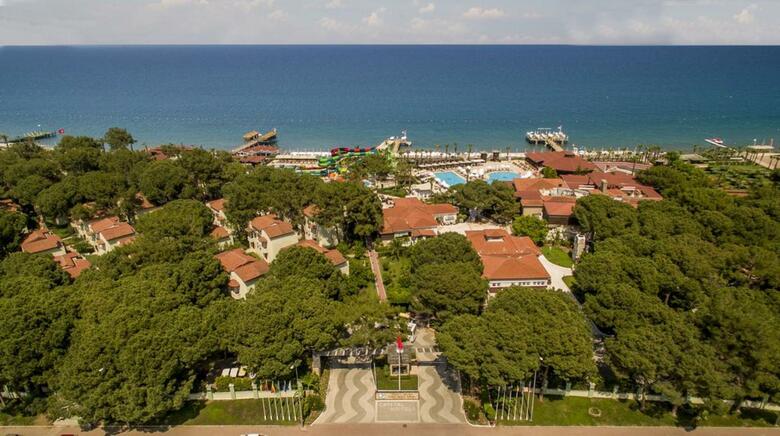 Hotel Crystal Flora Beach Resort