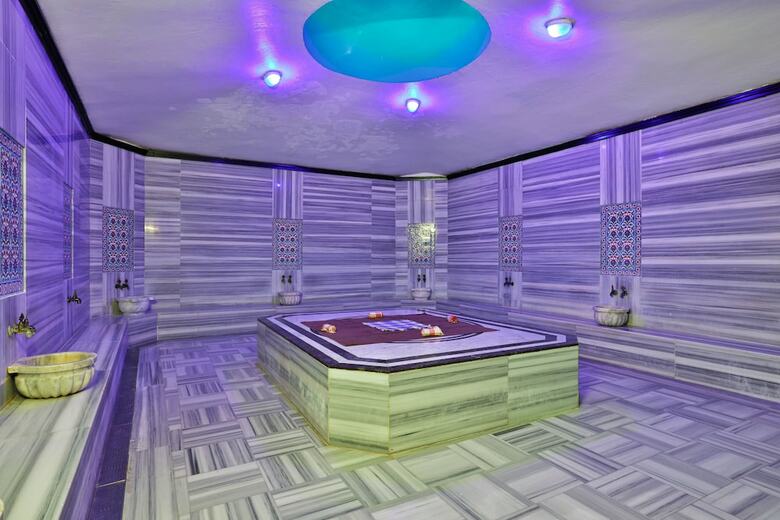 Hotel Crystal Flora Beach Resort
