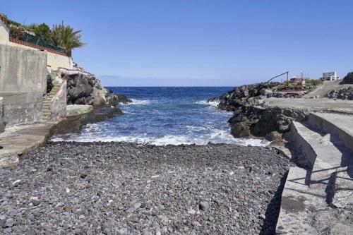 Beautiful Apartment In Front Of The Sea !!!!