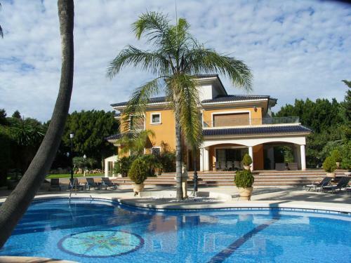 Villa Santa Maria