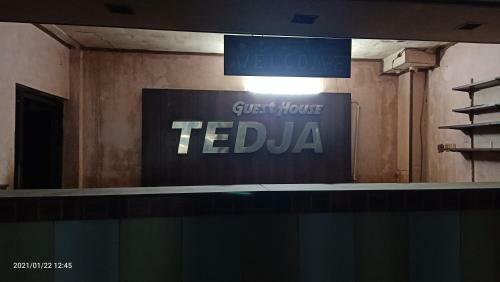 Hotel Oyo 90264 Tedja Guest House