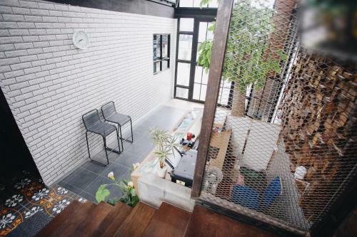 Hostal De Container Guest House