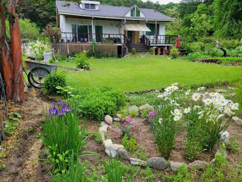 Shimtoong Family Home