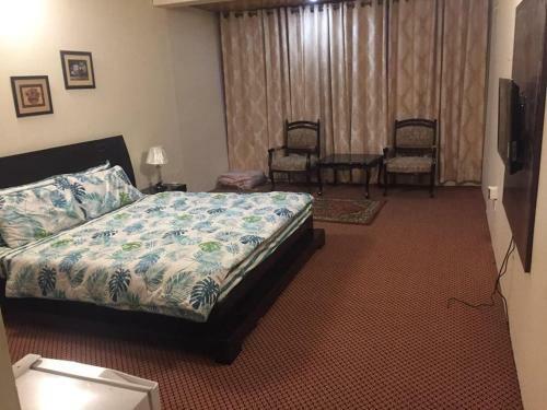 Hotel Embassy Villa Suite