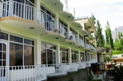 Hilltop Hotel