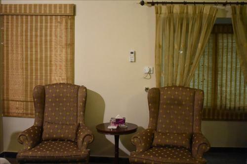 Hotel Royal Crown