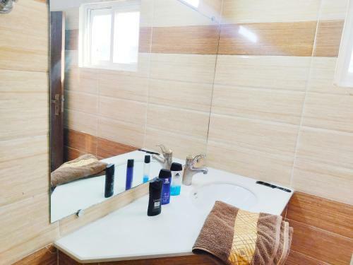 Luxury Executive 2bedroom Apartment Convenient And Nice Location