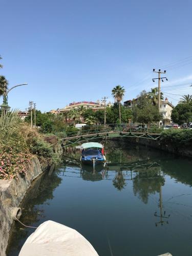 Yacht Marina Apart Hotel