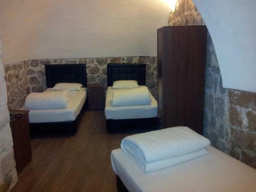 Kadim Hotel
