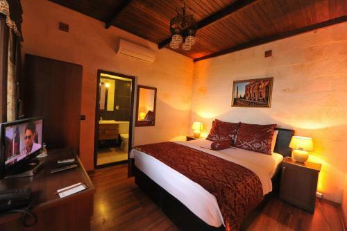 Kadim Hotel