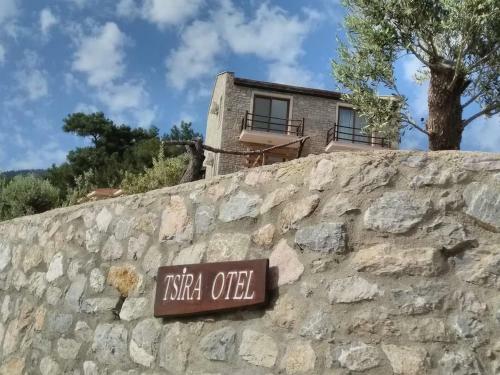 Tsira Hotel