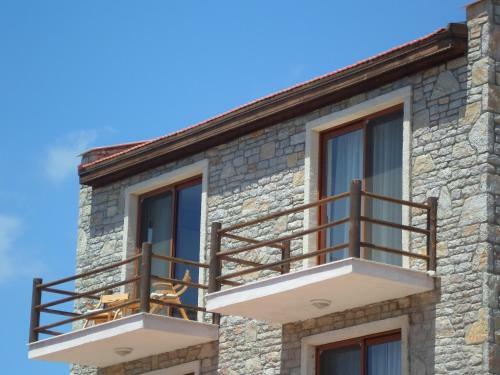 Tsira Hotel