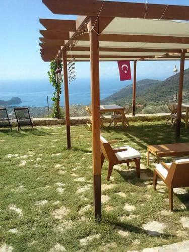 Tsira Hotel