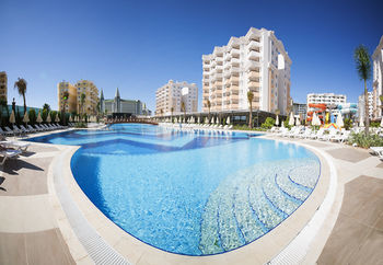 Hotel Ramada Resort Lara