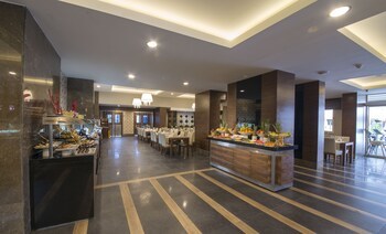 Hotel Ramada Resort Lara