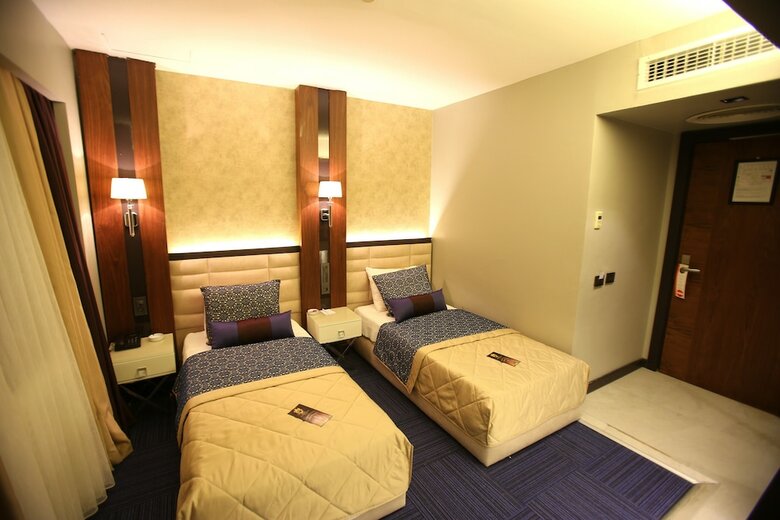 Prestige Hotel