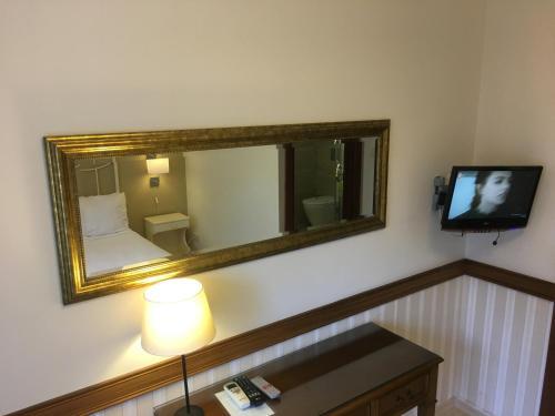 Hostal Piccolo Mondo Hotel