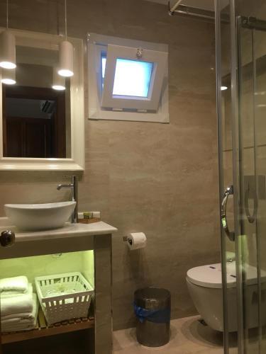 Hostal Piccolo Mondo Hotel