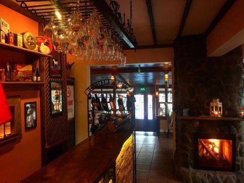 Hostal Piccolo Mondo Hotel