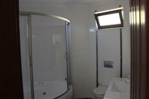 Changa Hotel