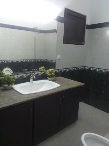 Hostal Premier Cottage Inn