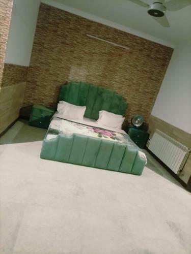 Hostal Awari Guest House