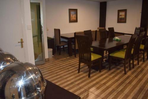 Hostal Elysium 99 Guest House
