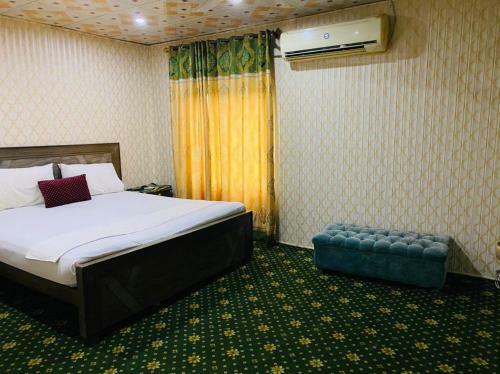 Hotel Pak Rose
