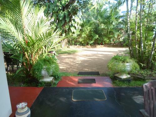 Bed & Breakfast Indrani Inn Tourist Rest
