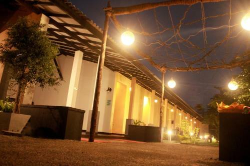 Hotel Athyantha Resort