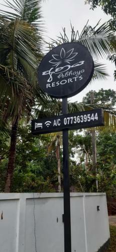 Hostal Abhaya Resorts