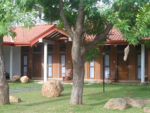 Hotel Kanimadala Resort