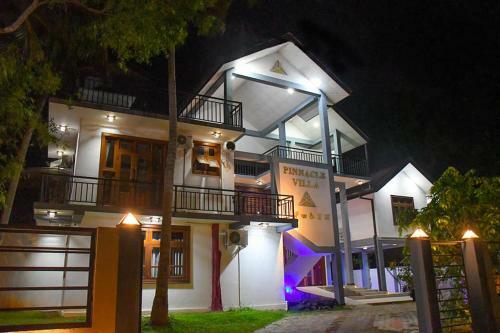 Hotel Pinnacle Villa