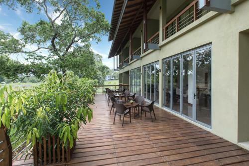 Hotel Earl's Rajarata