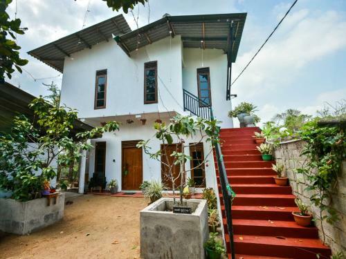 Hostal Antharaa Villa