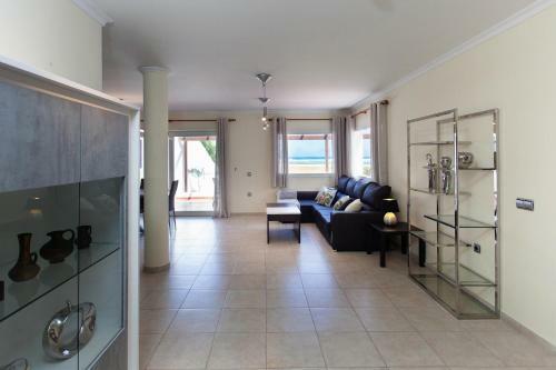 El Castillito, Beachfront Villa