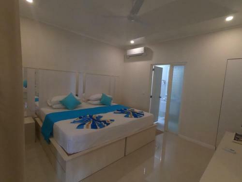 Hotel Hevana Holidays