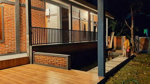 Bed & Breakfast Kelapa Gading Villas