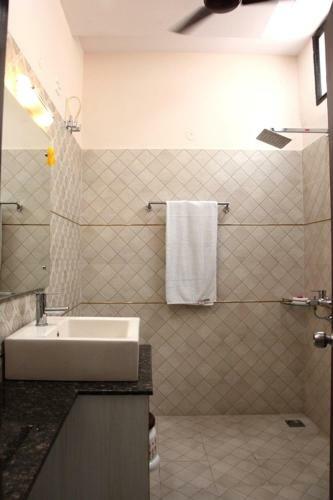 Hotel C M Plaza