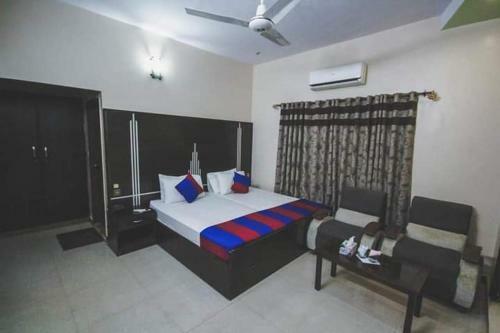 Hotel Raglia Guest House