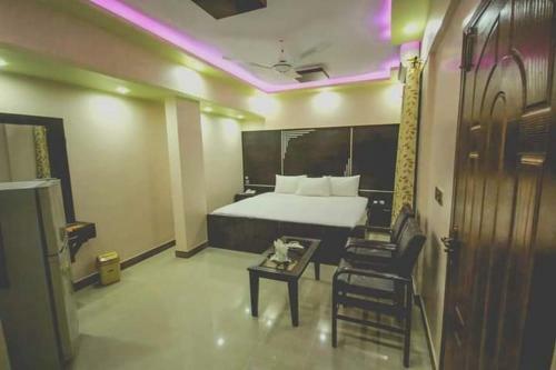 Hotel Raglia Guest House