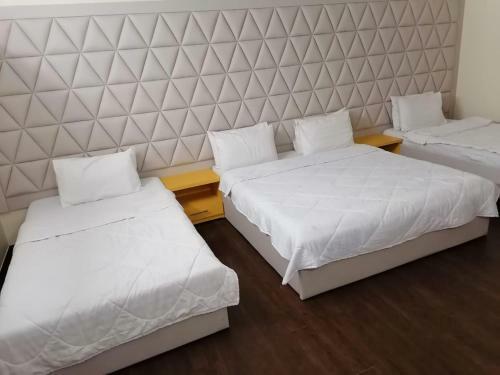 Hostal Mortal Hotel