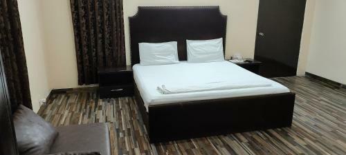 Hostal Mortal Hotel