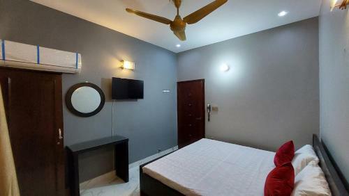 Hostal Karachi Inn