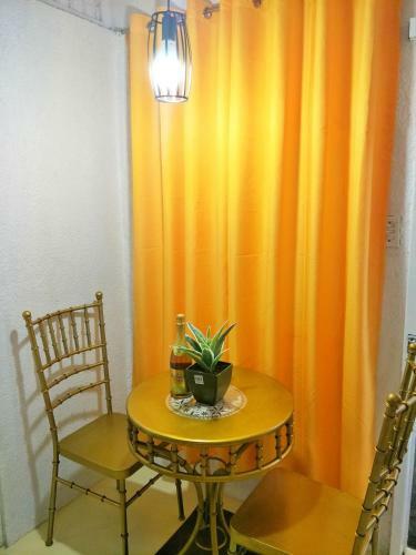 Monette's Fully Furnished Apartment With 2 Bedrooms