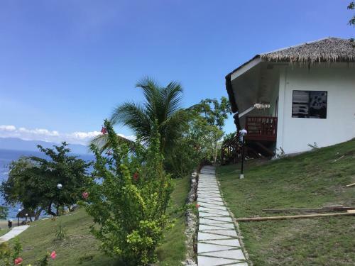 Hotel Cuestas Beach Resort And Restaurant