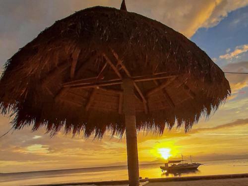 Hotel Cuestas Beach Resort And Restaurant