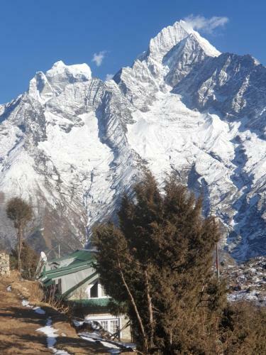 Sherpas Home In Himalaya