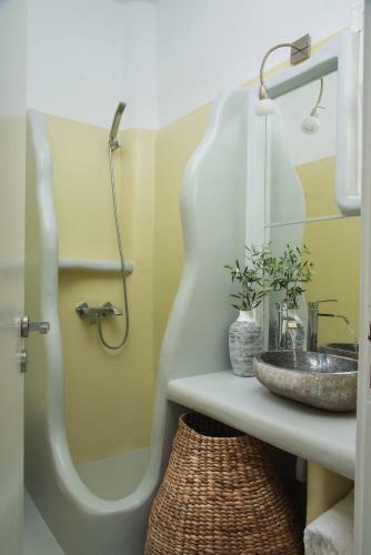 Hostal Apollon Rooms