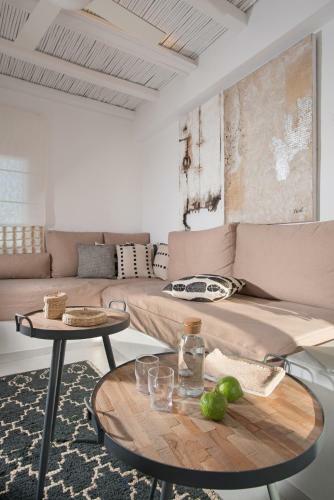 Hostal Apollon Rooms